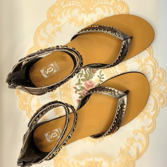 Decree Gladiator Metallic Studded Sandals - Picture 4 of 4